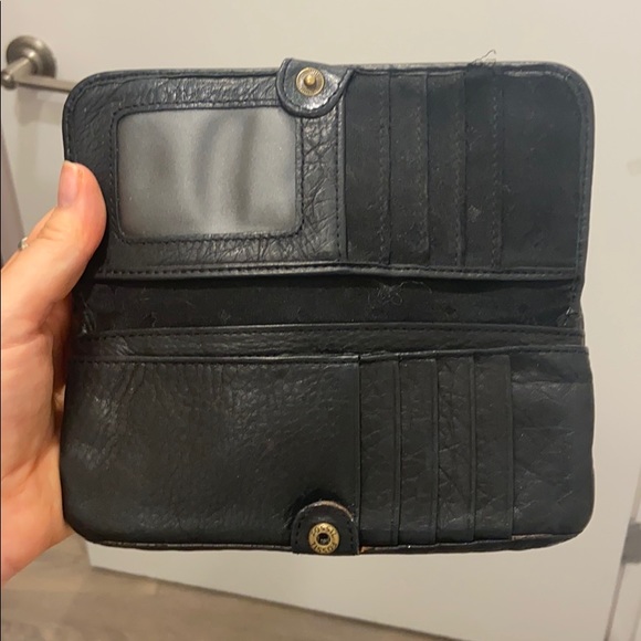 Authentic Fossile Clutch - Picture 2 of 2